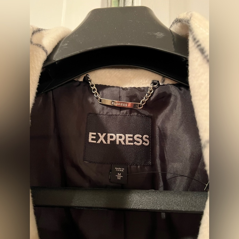 Express Winter Coat - Picture 4 of 10